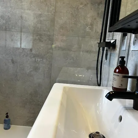 Le Clos Mirondin 住宿加早餐酒店